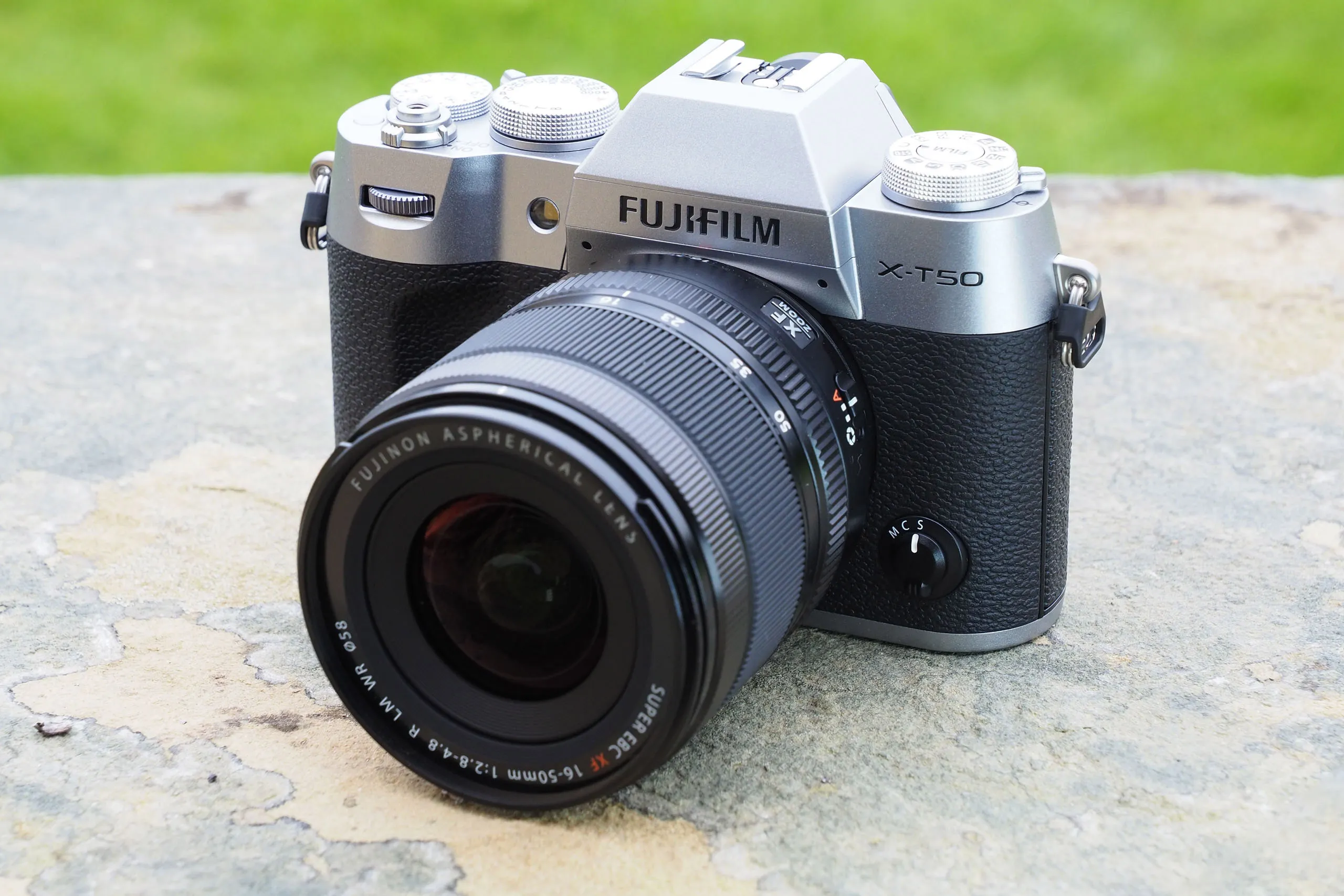 Recensione Fujifilm X-T50: il giusto mix tra prestazioni e qualità